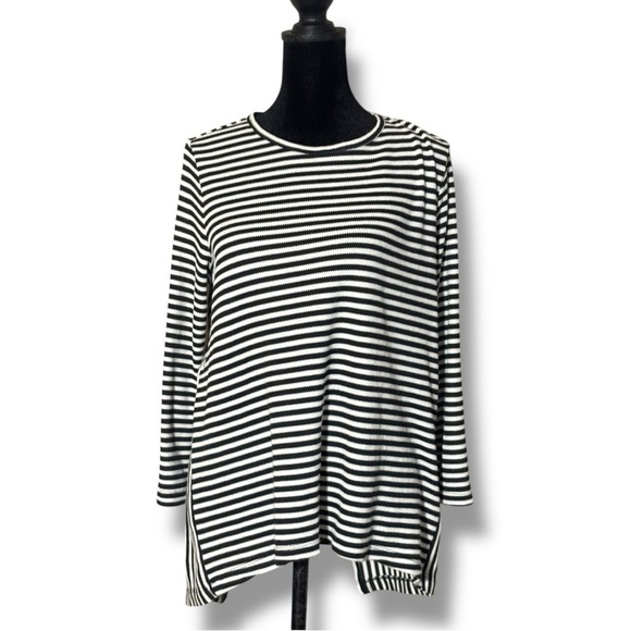 rescent rive Tops - Rescent Rive Striped Knit Top